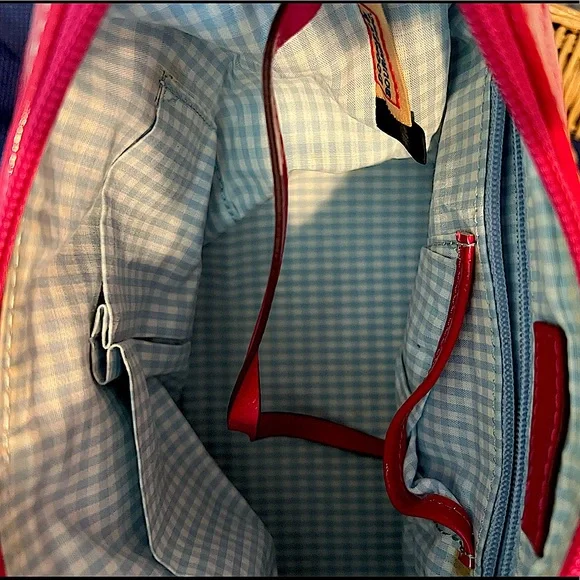 Dooney and Bourke Handbag LIKE NEW - Picture 7 of 7